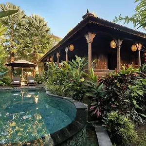 kawan-antique-ubud-villa.ubudhotelsnow.com/